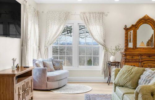 Mountain Mama Ranch - Luxury farmhouse on 200 acres with mountain views, 20mins to Shenandoah, 90mins from DC - Foto 11