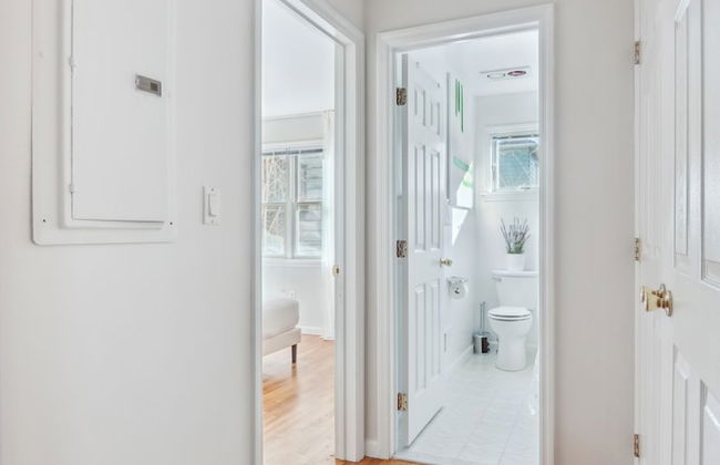 Luxury NY Home with Free Parking - Foto 16