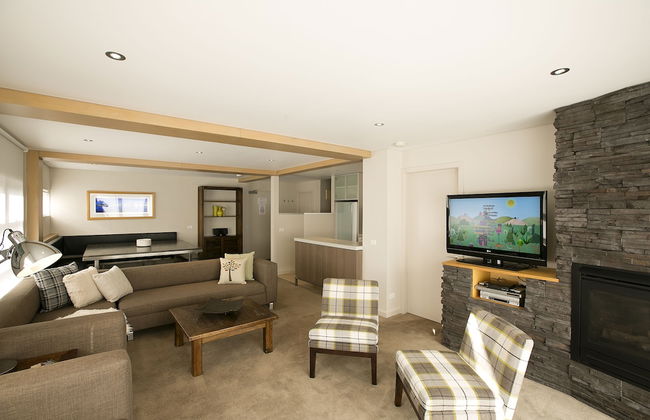 Altitude Apartments - Photo 10