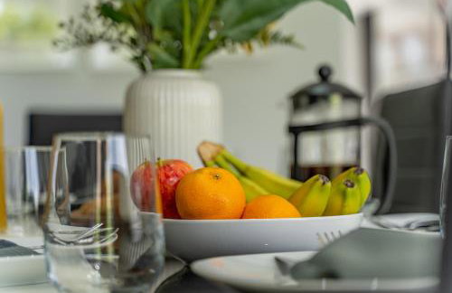 Jodi's Bungalow - Garden and Parking - Foto 6