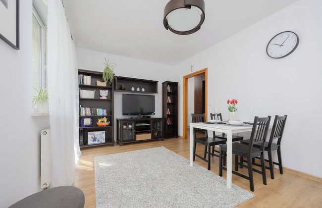 Cosy Apartment in Piaseczno by Renters - Photo 9