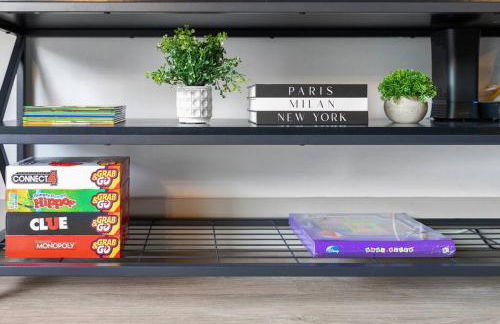 The Tar Heel - Stylish 4BR with City Views - Free Parking - Gym - Foto 10