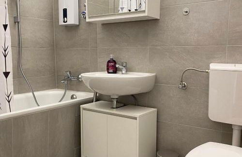 2-room apartment with balcony - Foto 6