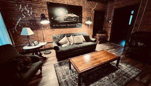 Historic, Stylish Getaway 2 blocks from Waterfront - Foto 2