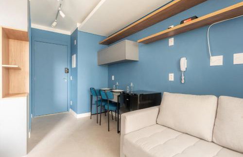 Studio Decorado Moderno ao lado Metrô Giovanni com Varanda - Acomoda até 4 pessoas - Foto 4