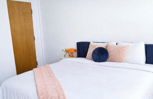 The Disco Loft - Downtown Springfield Apartment with Ping Pong - Photo 18