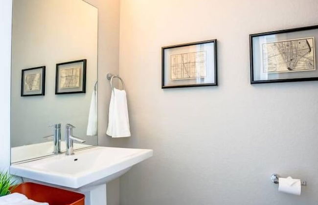 Mile High Lifestyle Townhome in Golden Triangle Rooftop Views - Foto 21