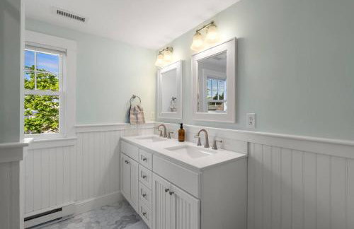 Dog Friendly 2BR Home Walk to Beach+Bearskin Neck - Foto 29