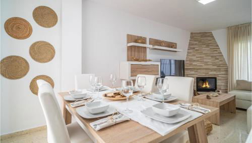 Nice Home In Vélez-Málaga With Wifi - Photo 5