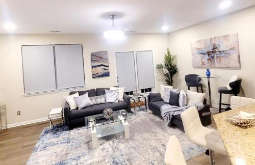 Modern & Luxurious 3 Bdrm 2.5 Bath Townhome - Foto 10