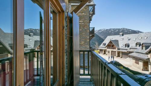Baqueira Apartamentos Cota 1700 a pie de pistas - Foto 3