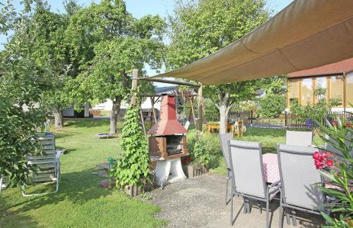 Apartment With Terrace and Pool in the Garden - Foto 20