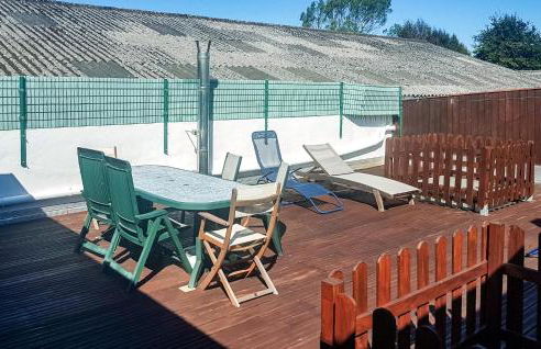 2 Bedroom Nice Home In Plonevez Porzay - Foto 6