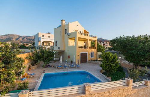 Νikolaos Villa with Private Pool, Playground & BBQ - Foto 17