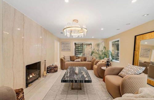 The Sinatra House- Fully Furnished! - Foto 27