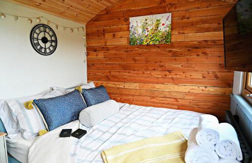 Luxury Shepherd Hut in the Peak District - Foto 6