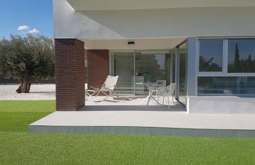 Quiet modern apartment with a large sunny garden! - Foto 4