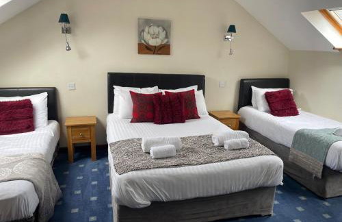 The Stable - Photo 3