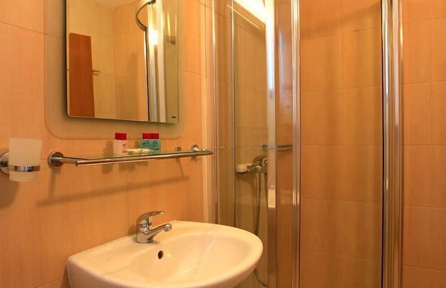 2 Bedroom, 2 Showeroom Villa Suitable for a Family Skication and Remote Working - Foto 15