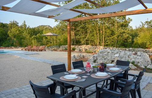 Bonaventura - Countryside Villa near Split with Private Pool - Photo 3