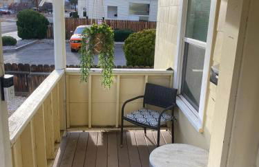 Midtown Flight Deck: 2BR Gem - Foto 31