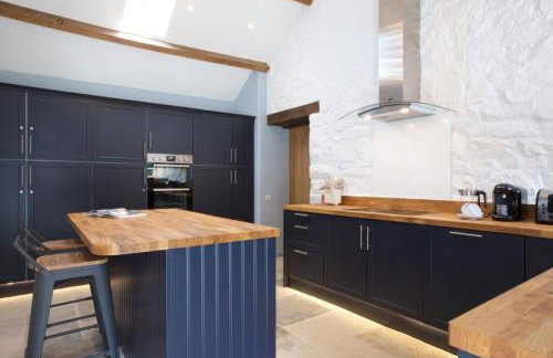 Bubnell Barn Bakewell Peak District - Photo 6