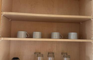 King-Bed Loft - Free Garage Parking - Full Kitchen - Foto 12