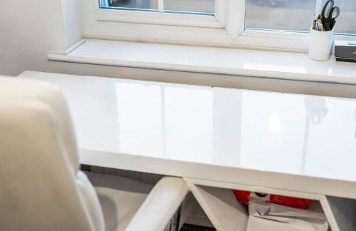 Long Stays, Contractors & Re-locators, 4BR House, Van Parking, Sleeps 8, Wi-Fi - Foto 6