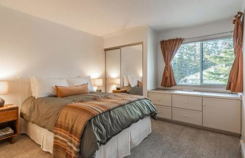 Crestview #3 bldg C 1 Bedroom plus Den / 2 Bathroom, close to town shuttle and short walk to village - Foto 13