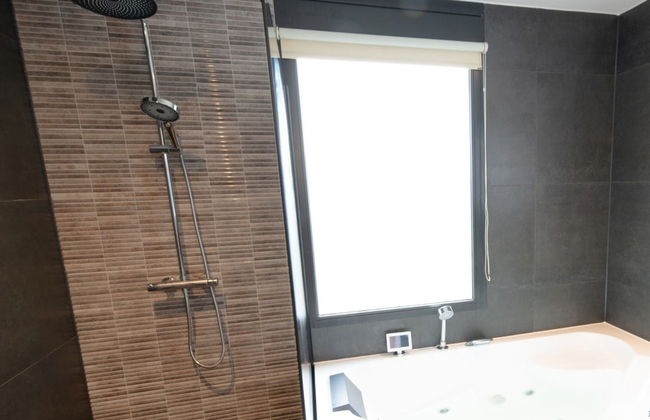 Wellness Bungalow With Whirlpool and Sauna - Foto 10