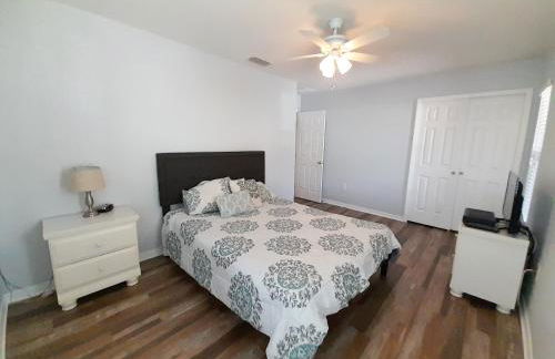 Private pool villa with game room close to theme parks! - Foto 52