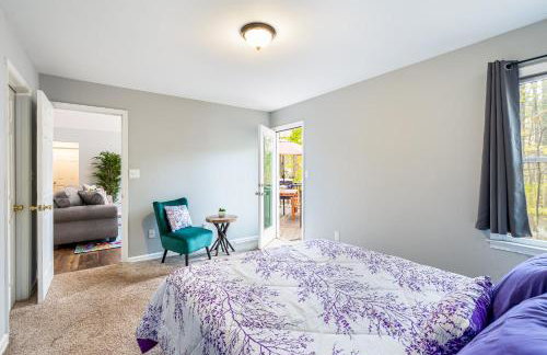 Hot Tub, Deck&Grill, Game Room, WiFi at Cute Cabin - Foto 17