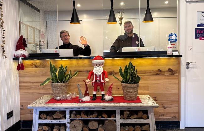 Inside Plaza Sierra Nevada - Foto 3