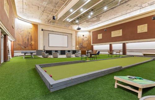 New Downtown Indy 3BR Retreat Sleeps 10 - Arcade - Foto 26