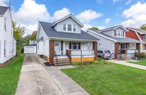 Hot Tub - Game Room - Chic & Spacious - Sleeps 10 - Foto 44