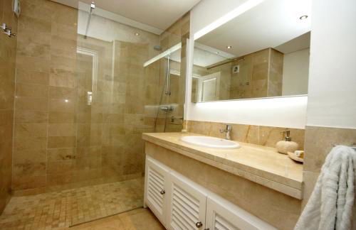 Jardines de las Golondrinas Marbella with Sea Views - Foto 26