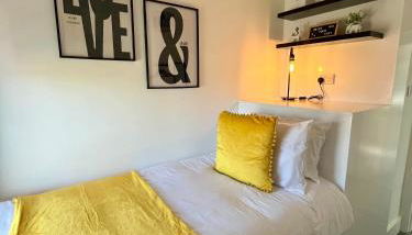 Crestfield House - Stunning Home near Alton Towers - Free Parking & Garden - Foto 5