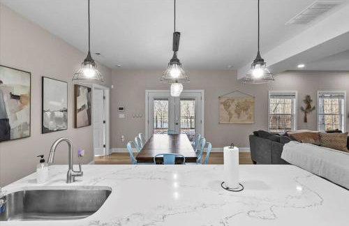 Spacious Home Perfect for Family Getaways - Foto 17