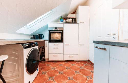 Spacious Penthouse with AC and Free Parking Steps Away From the Central Station - Foto 50