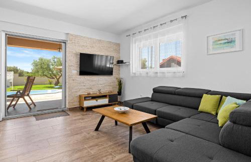 Villa Sunny Olive - Photo 46