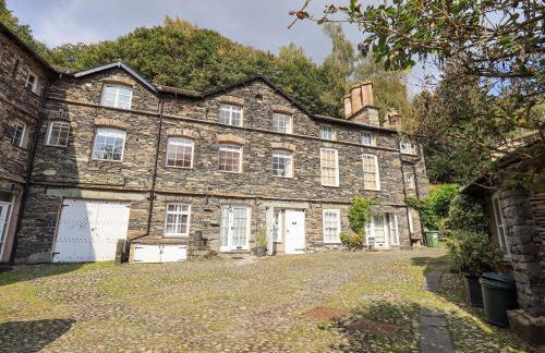 The Mounting Steps - Foto 27