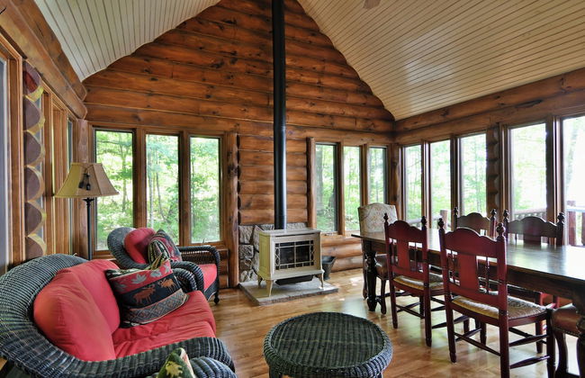 Lumberjack Lodge - Photo 22