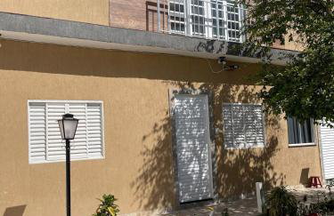 Adorável Tiny house 5, ar, cozinha completa, wifi e tv smart - Foto 29