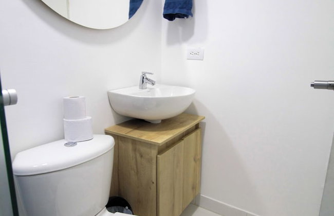 Manila by Roots Rentals - Foto 76