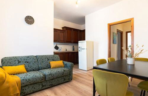 Three bedroom Central flat Near train station - Foto 13