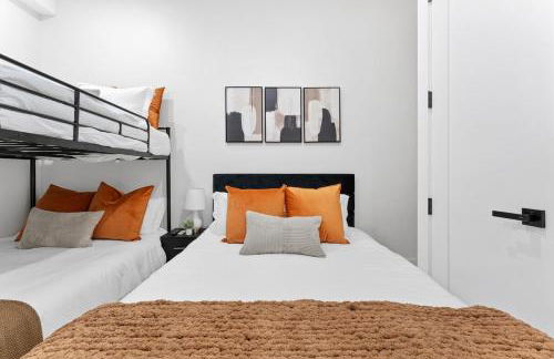 Luxury 3BR Backyard Oasis Close to NYC FirePit - Foto 24