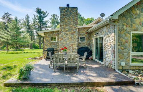 Picturesque Lake Elmo Cottage with Fire Pits! - Foto 28