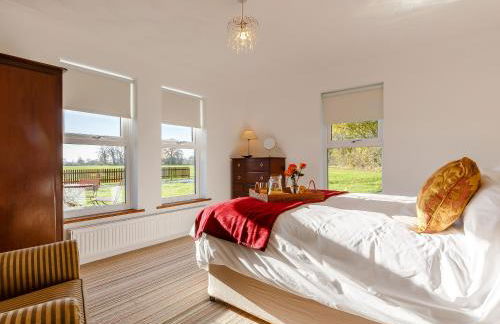 Highgrove - Photo 15