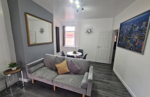 Lovely 2-bedroom house close to Media City. - Foto 2