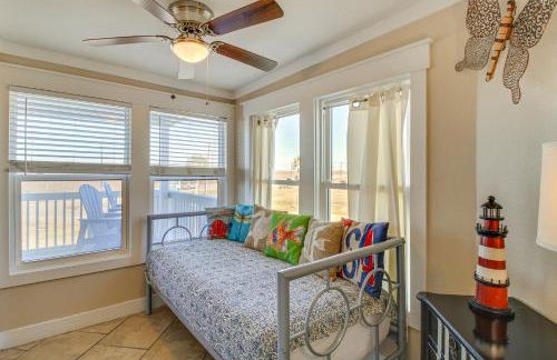 Beach Boardwalk On-Site! Mustang Island Condo - Foto 11